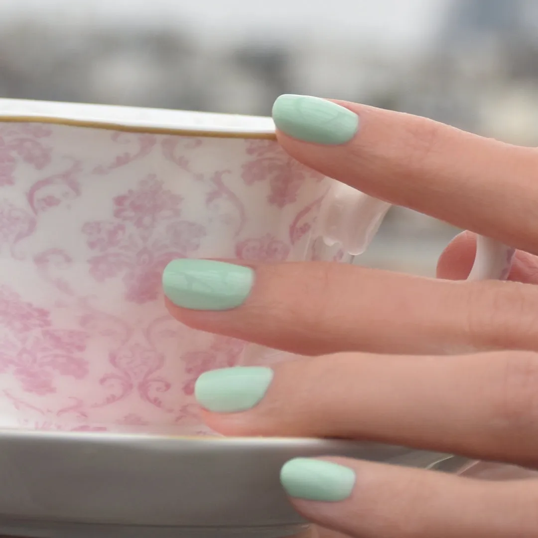 Manucurist Green Mint neglelakk pastell grønn