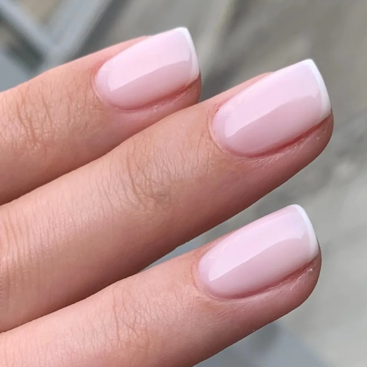 Light Elegance P+ Phone Home gellakk 10 ml melkerosa