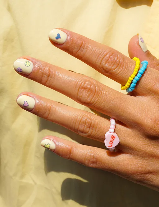 Le Mini Macaron Joli Emoji negleklistremerker 1 ark
