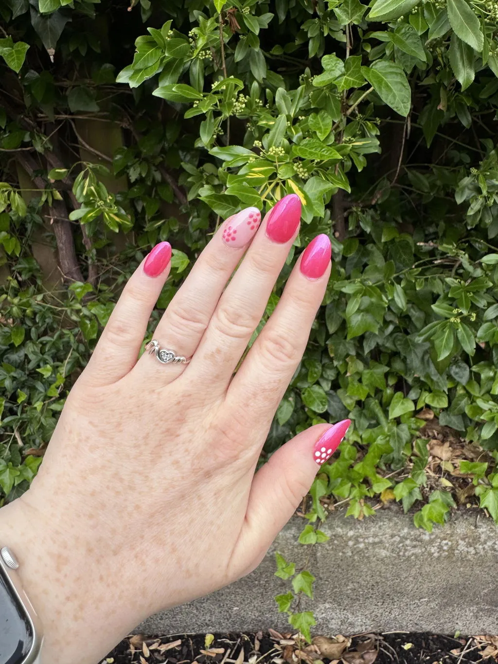 The Gel Collection 746 Pink Punch gelelakk 10 ml rosa semi-transparent