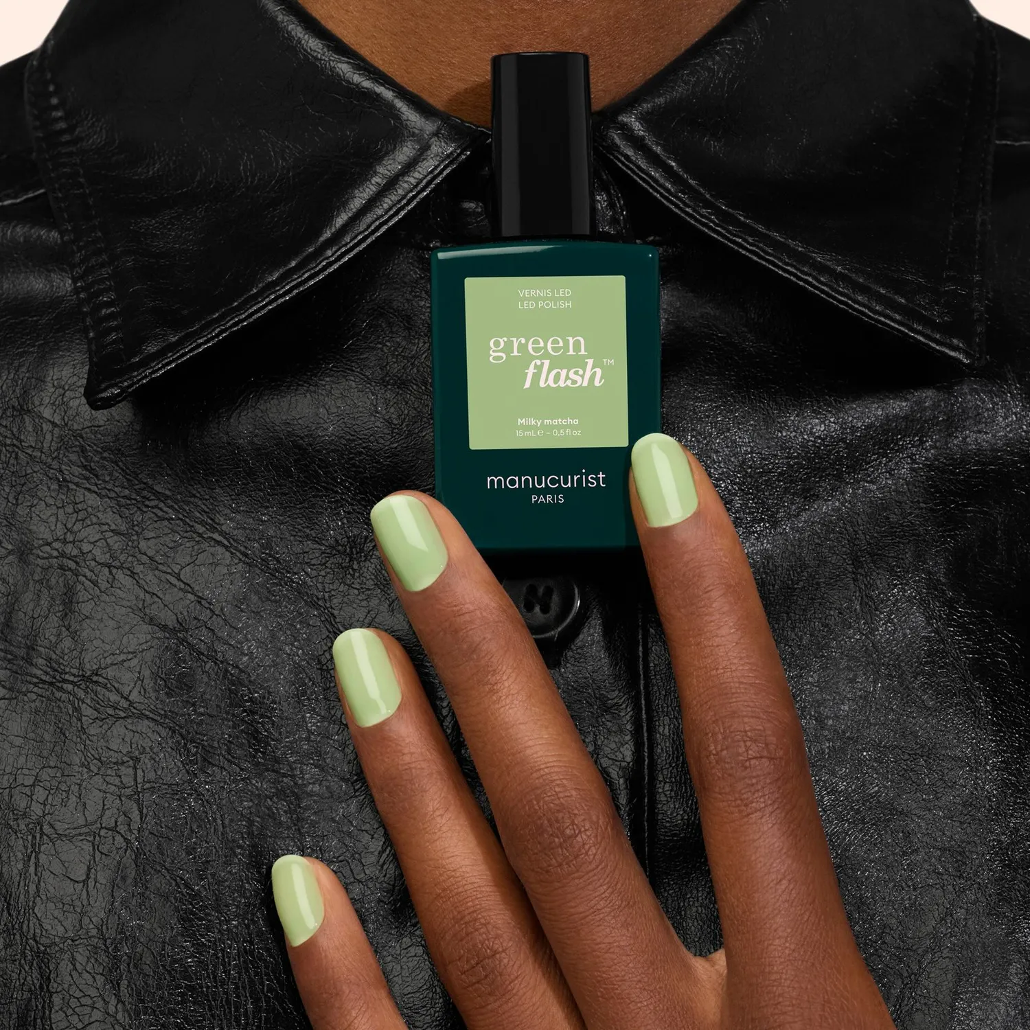 Manucurist Green Flash Milky Matcha gelelakk grønn