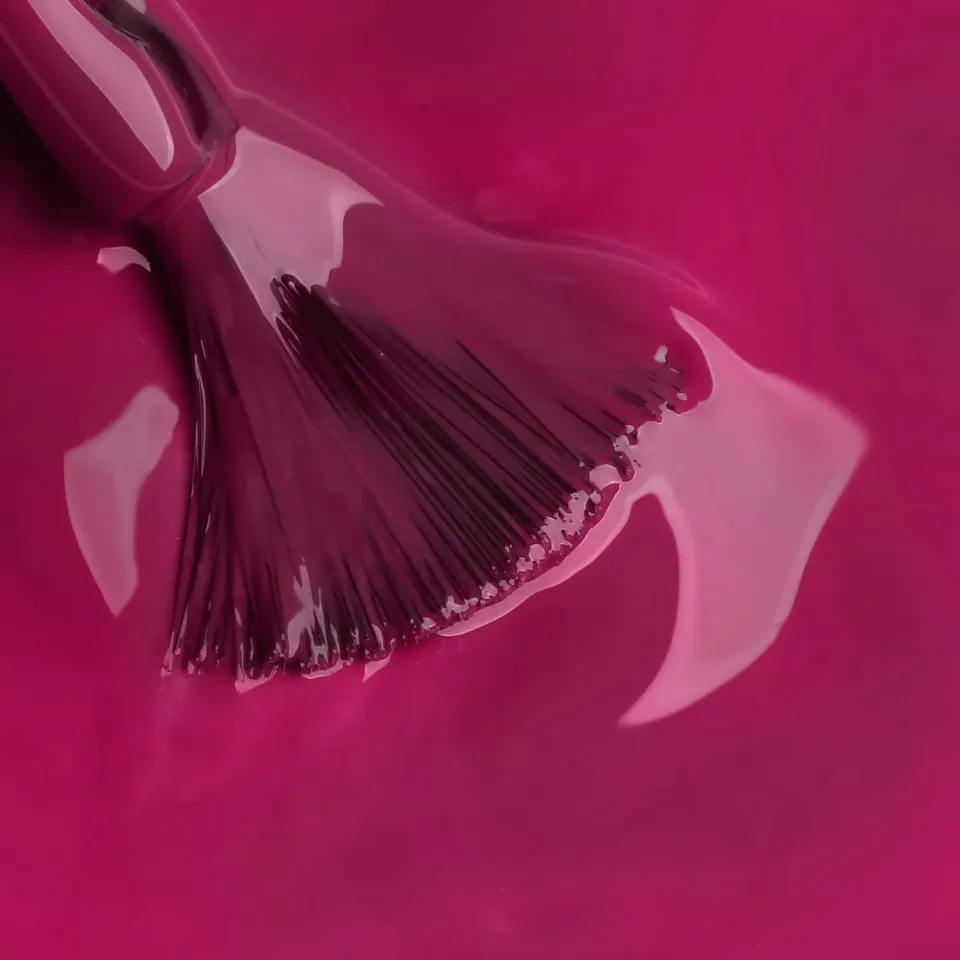 The Gel Collection 547 Solid gellakk mørk rosa 10ml semi-transparent