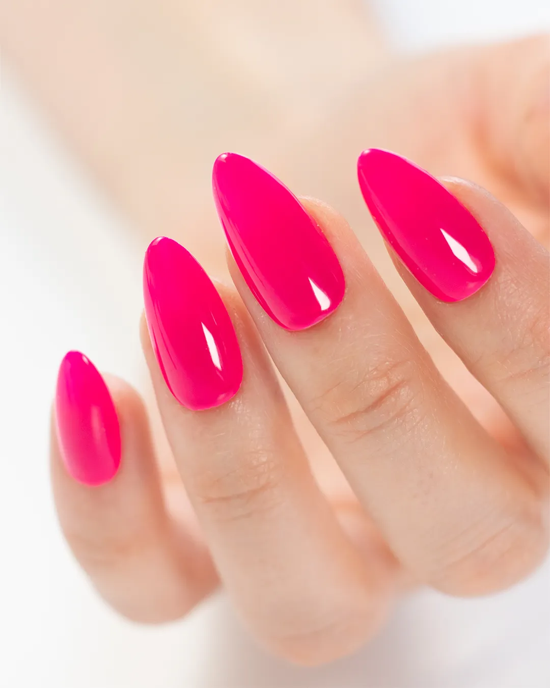 Light Elegance Love Bug ButterCream fargegel 5 ml fuksia-rosa