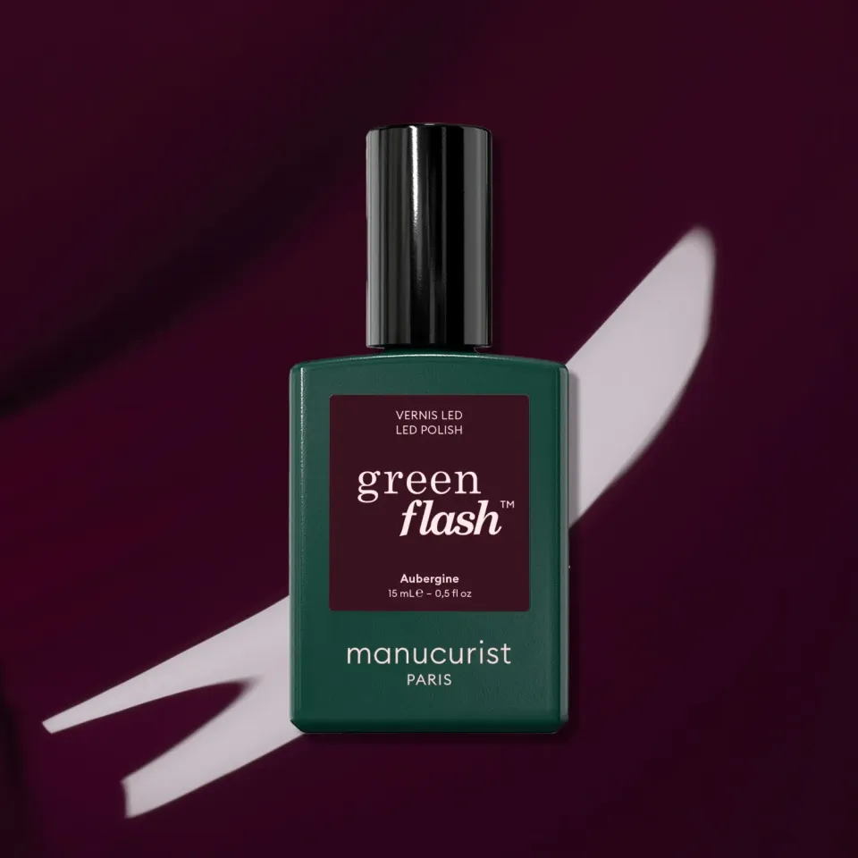 Manucurist Green Flash Aubergine gellakk mørk lilla