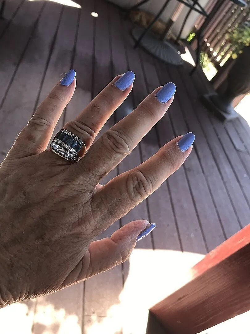 Nails Inc Regents Place geleffekt neglelakk krem