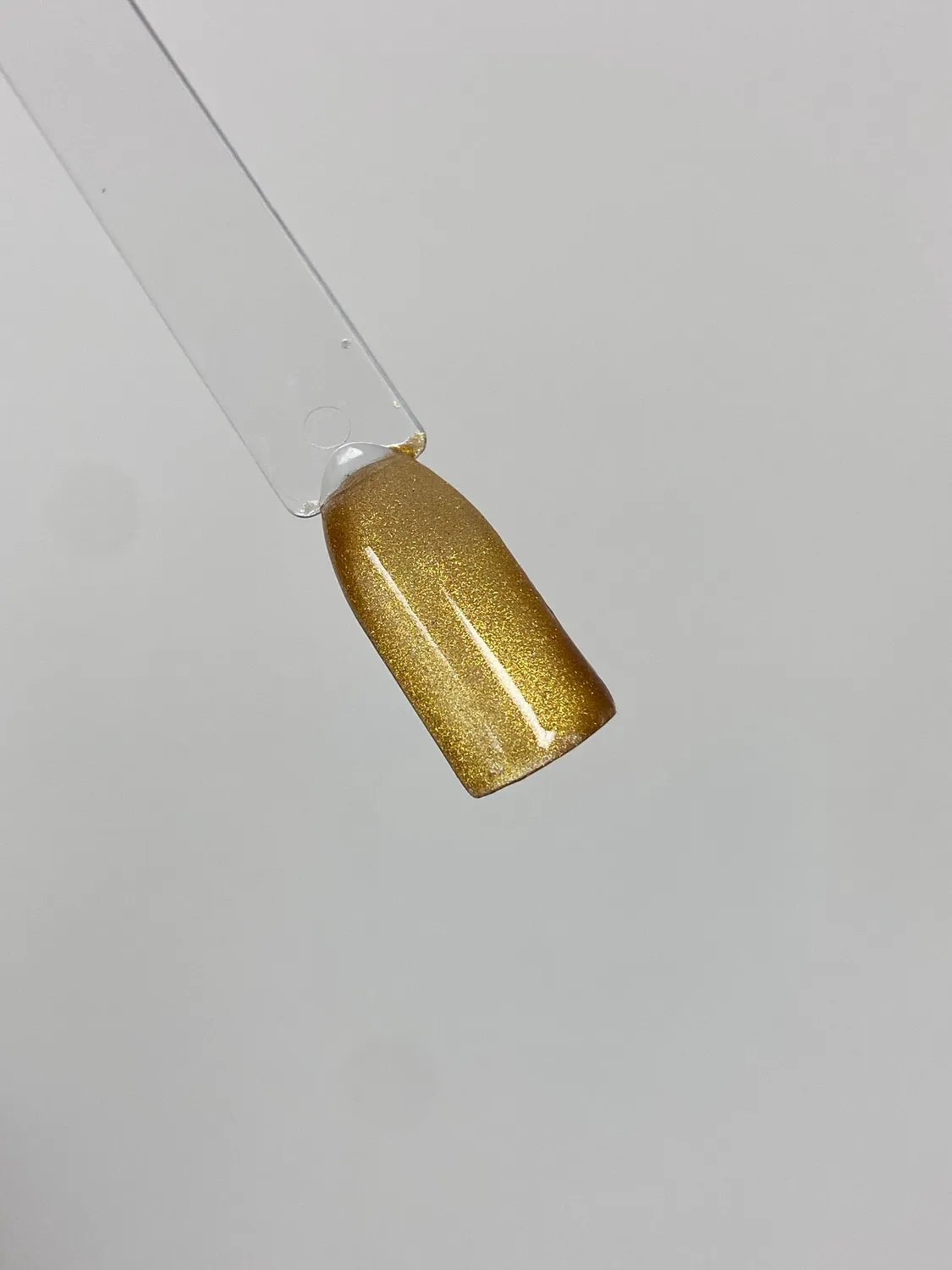 Light Elegance P+ Golden Kitty gellakk 10 ml gull cat eye