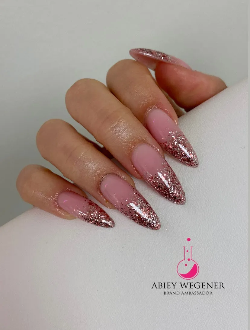Light Elegance P+ Hot and Cold gel polish 10 ml rosegull