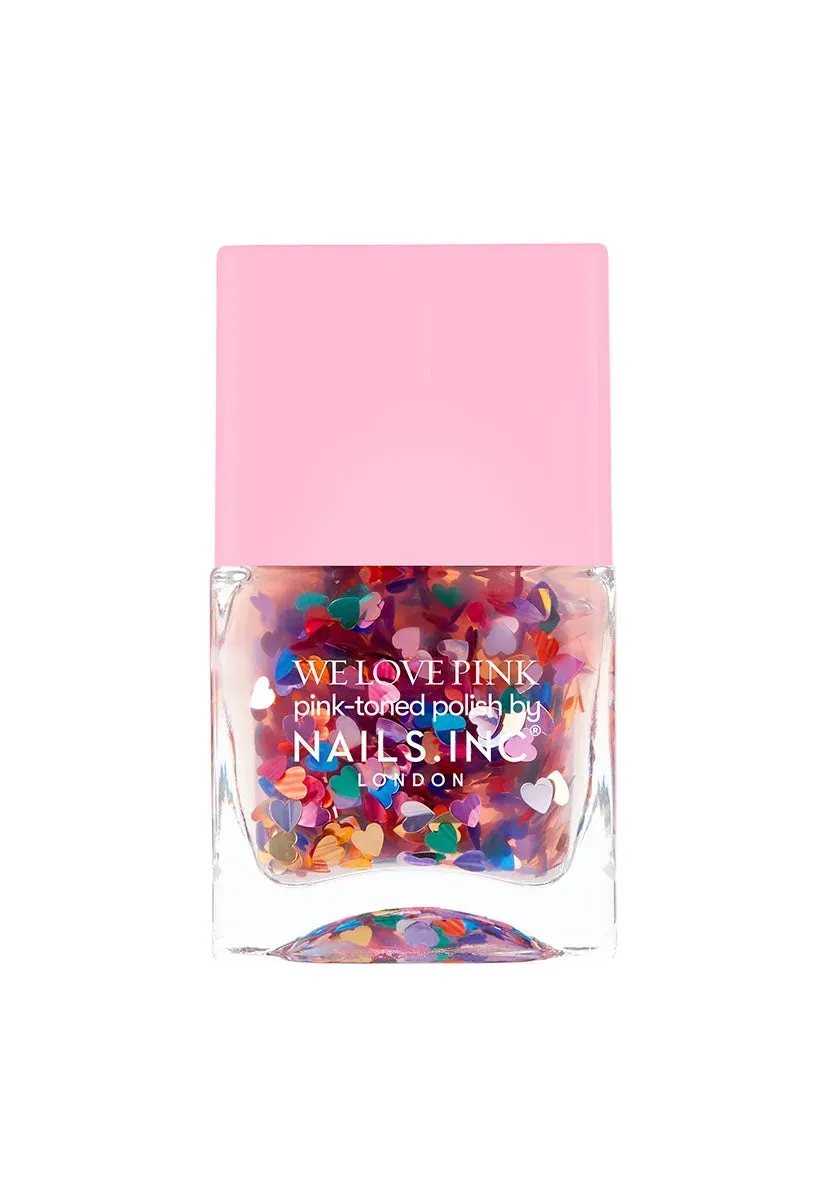 Nails Inc Kissing In Kensington neglelakk topper glitterhjerter
