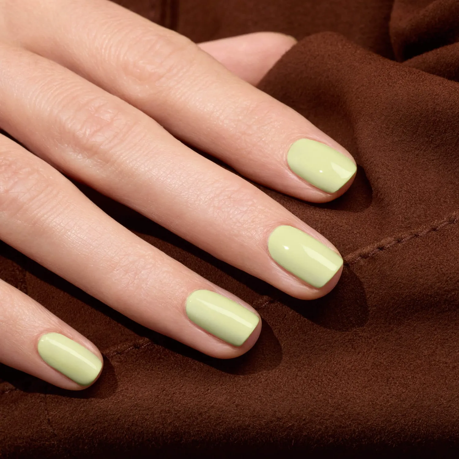 Manucurist Green Pistachio neglelakk lysegrønn
