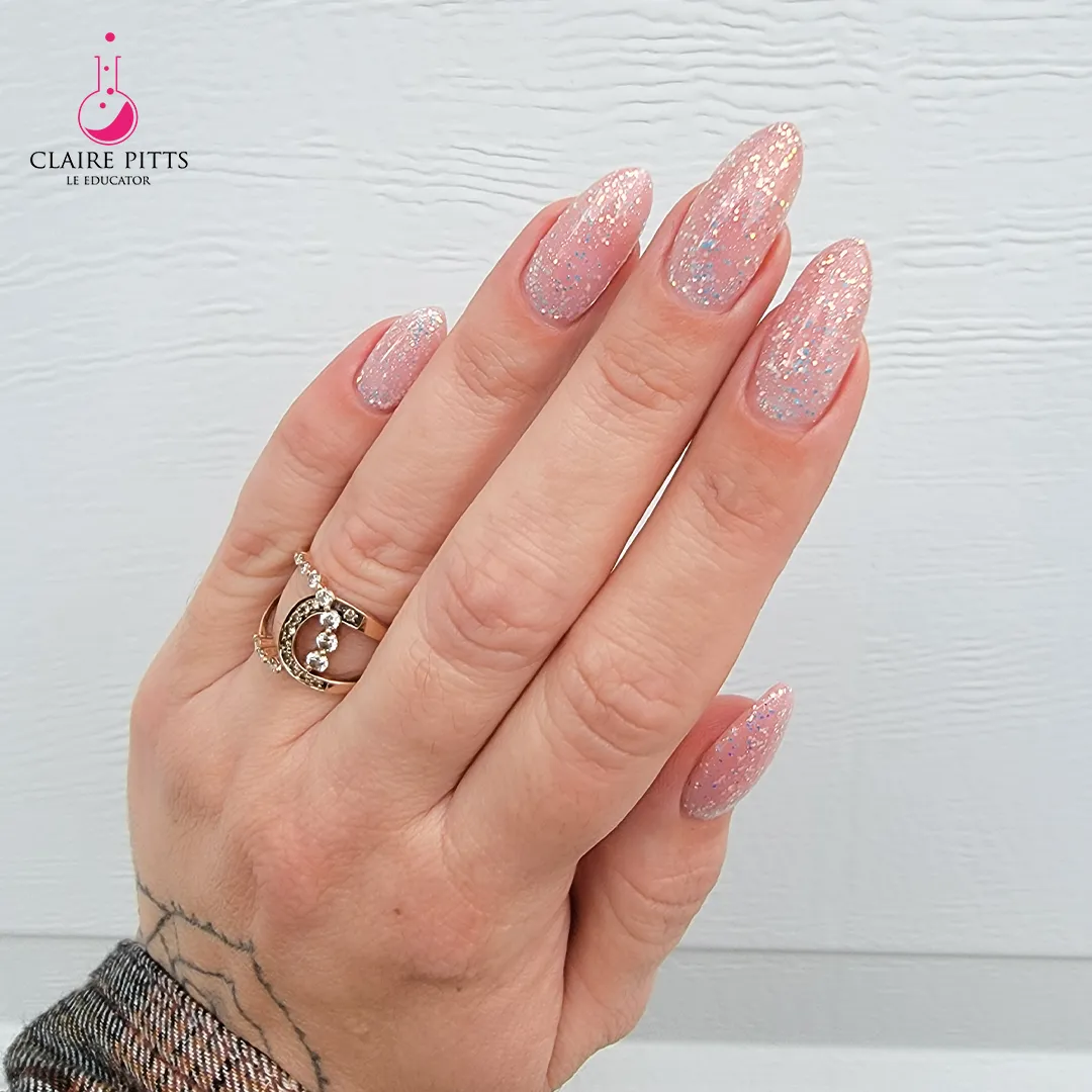 Light Elegance She's a Star glittergel 10 ml rosa