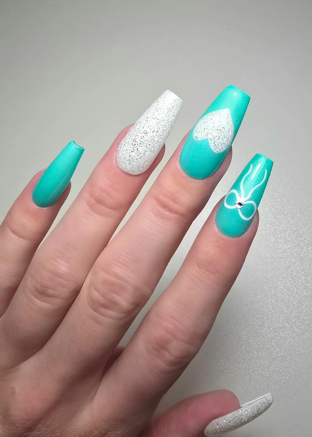 Light Elegance ButterCream Pedi-Party gellakk 10 ml turkis shimmer