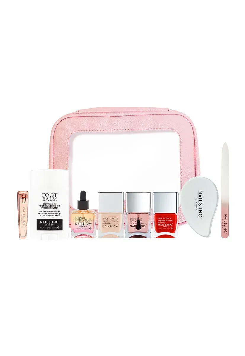 Nails Inc Ultimate Pedi pedikyrsett 8-deler fotpleie