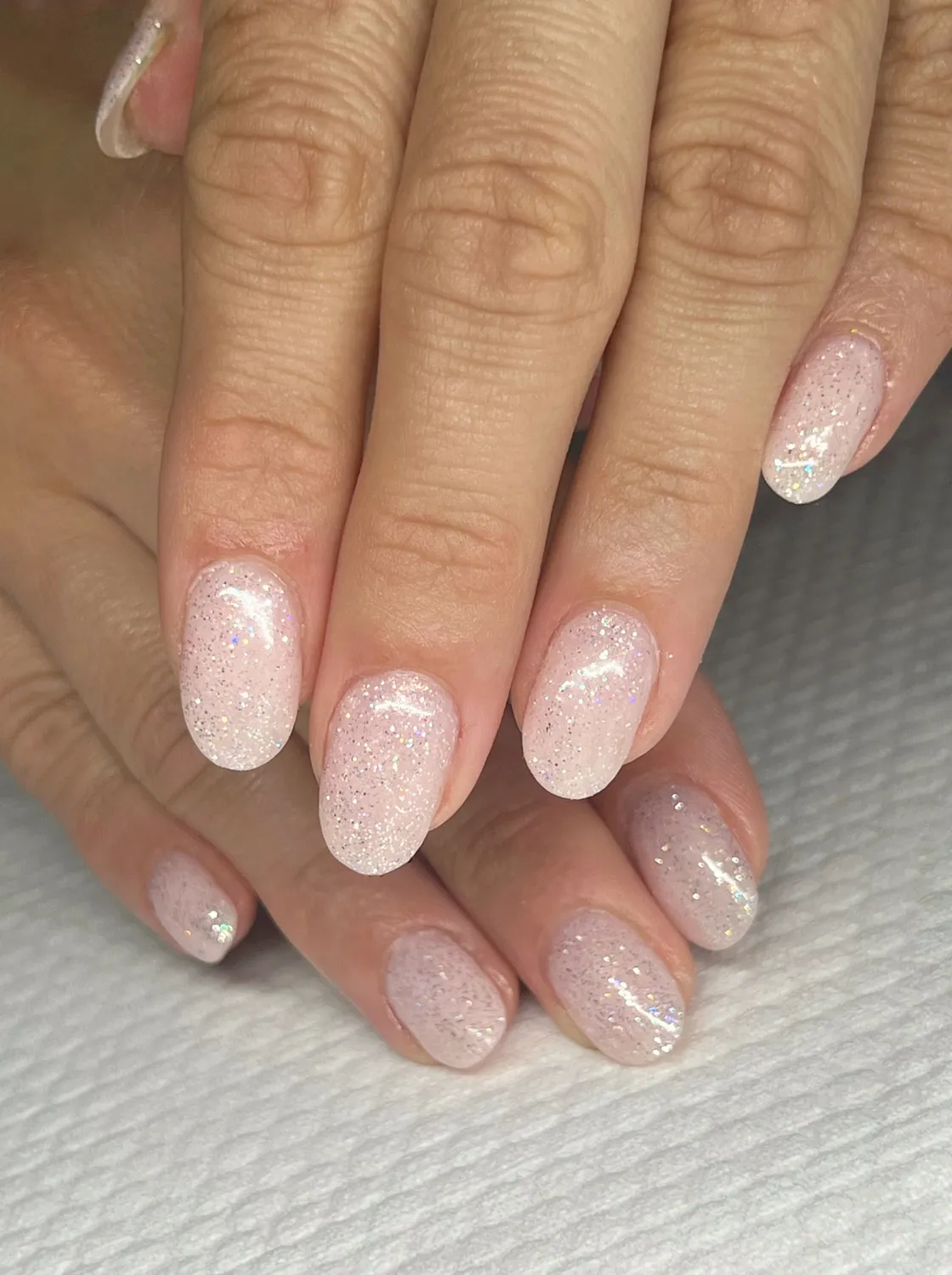 Light Elegance P+ Irresistible gellakk 10 ml rosa glitter