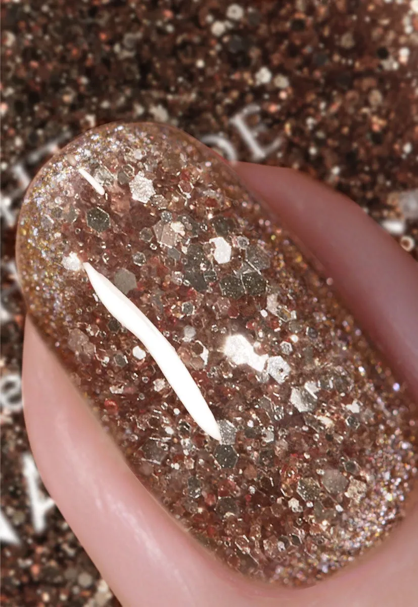 Nails Inc Caught In The Nude Santa Monica Beach neglelakk gullglitter