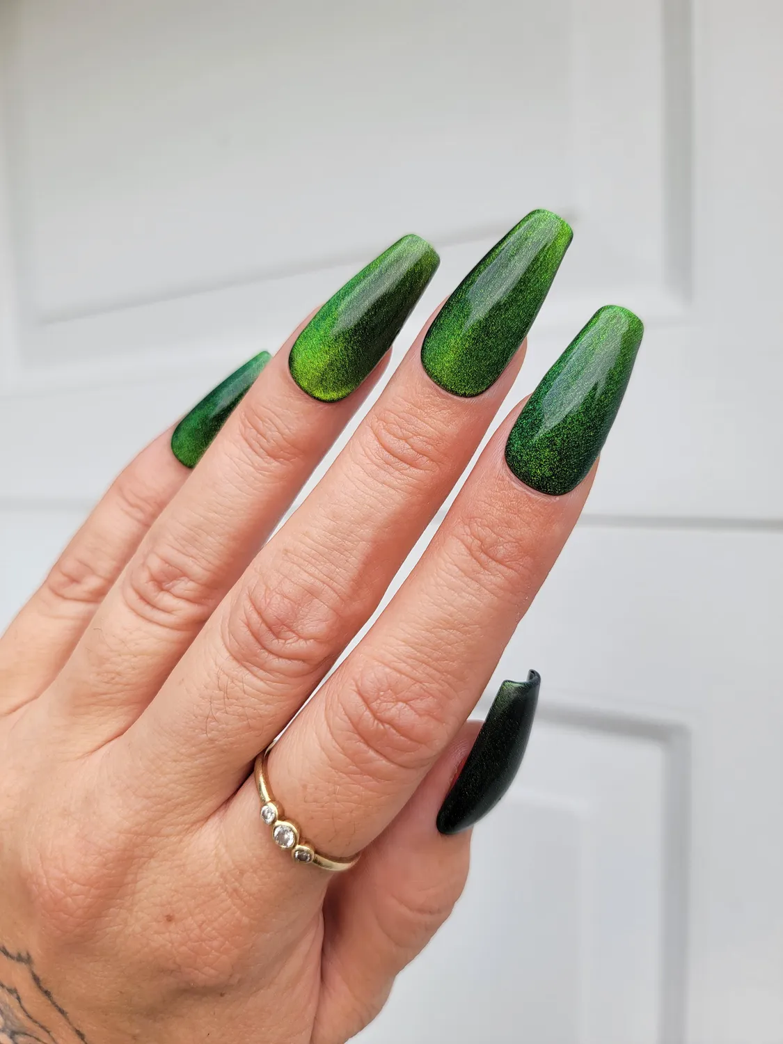 Light Elegance P+ Vertigo gellakk 10 ml grønn cat eye