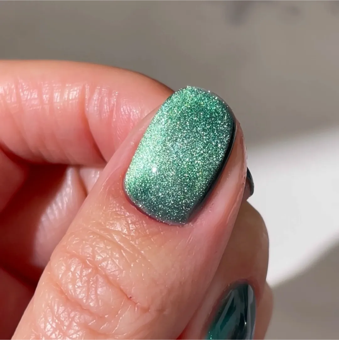 The Gel Collection Cat Eye Earth gel polish smaragd 10 ml