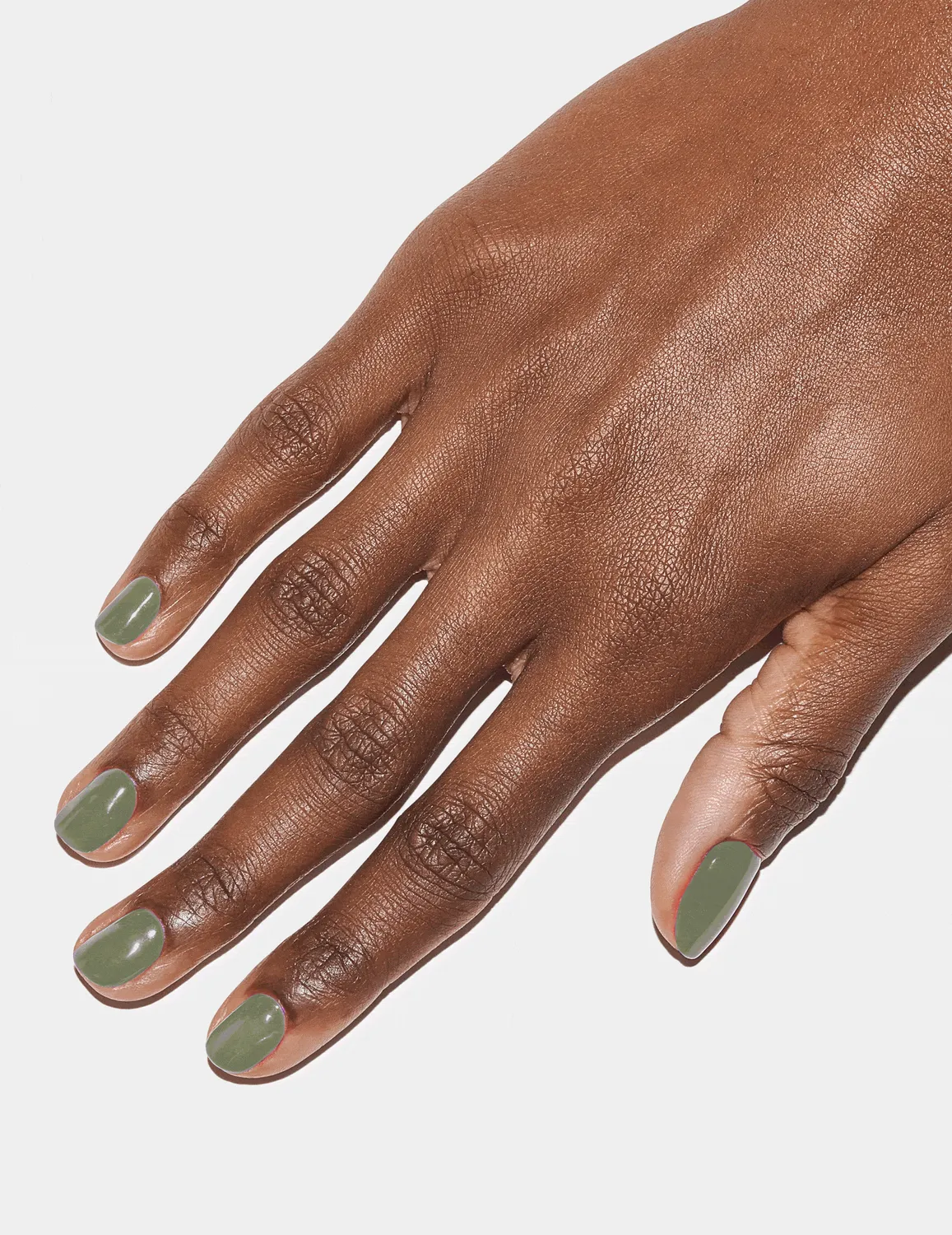 Le Mini Macaron Serene Green gellakk olivgrønn 8,5 ml
