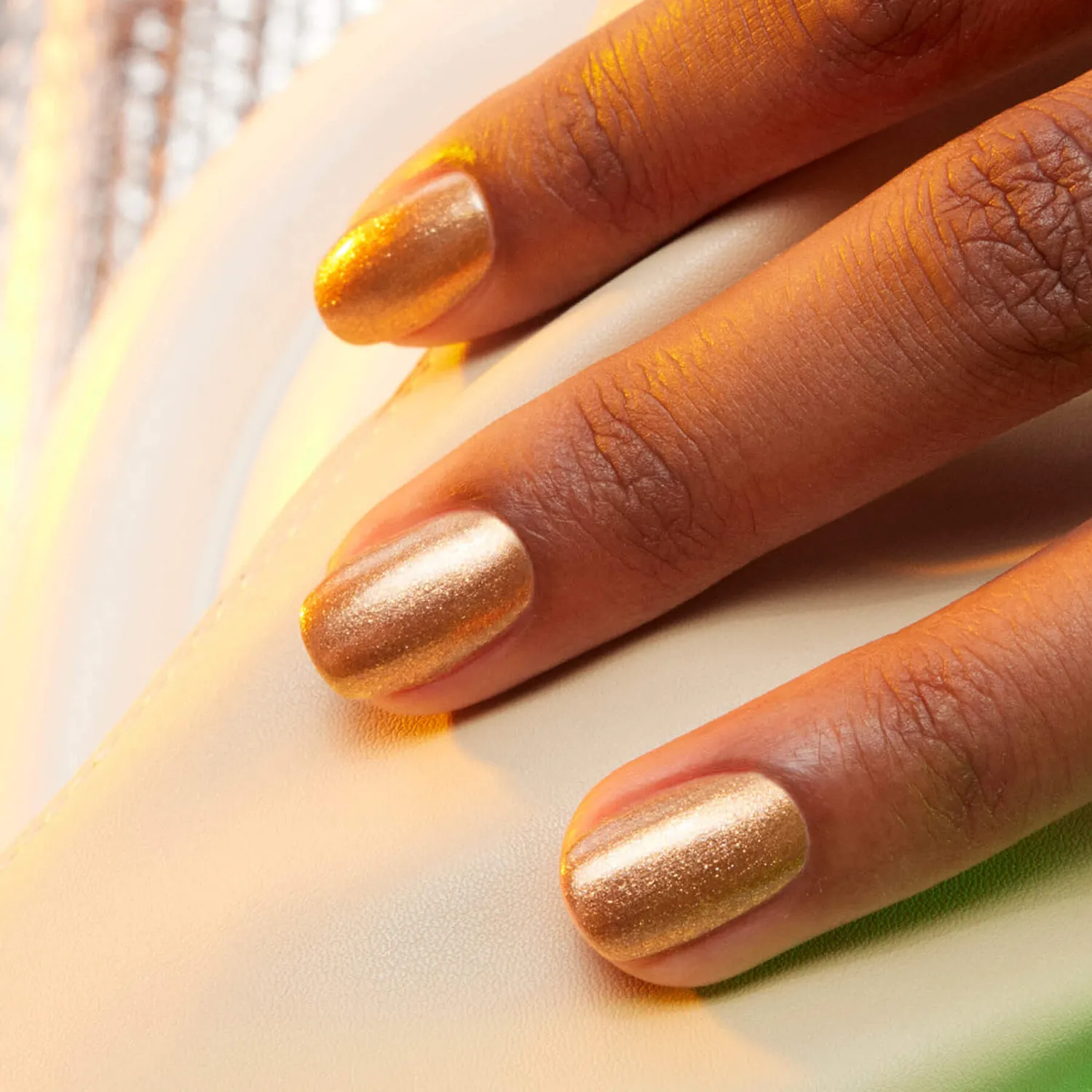 Manucurist Green neglelakk Shimmer bronseglitter