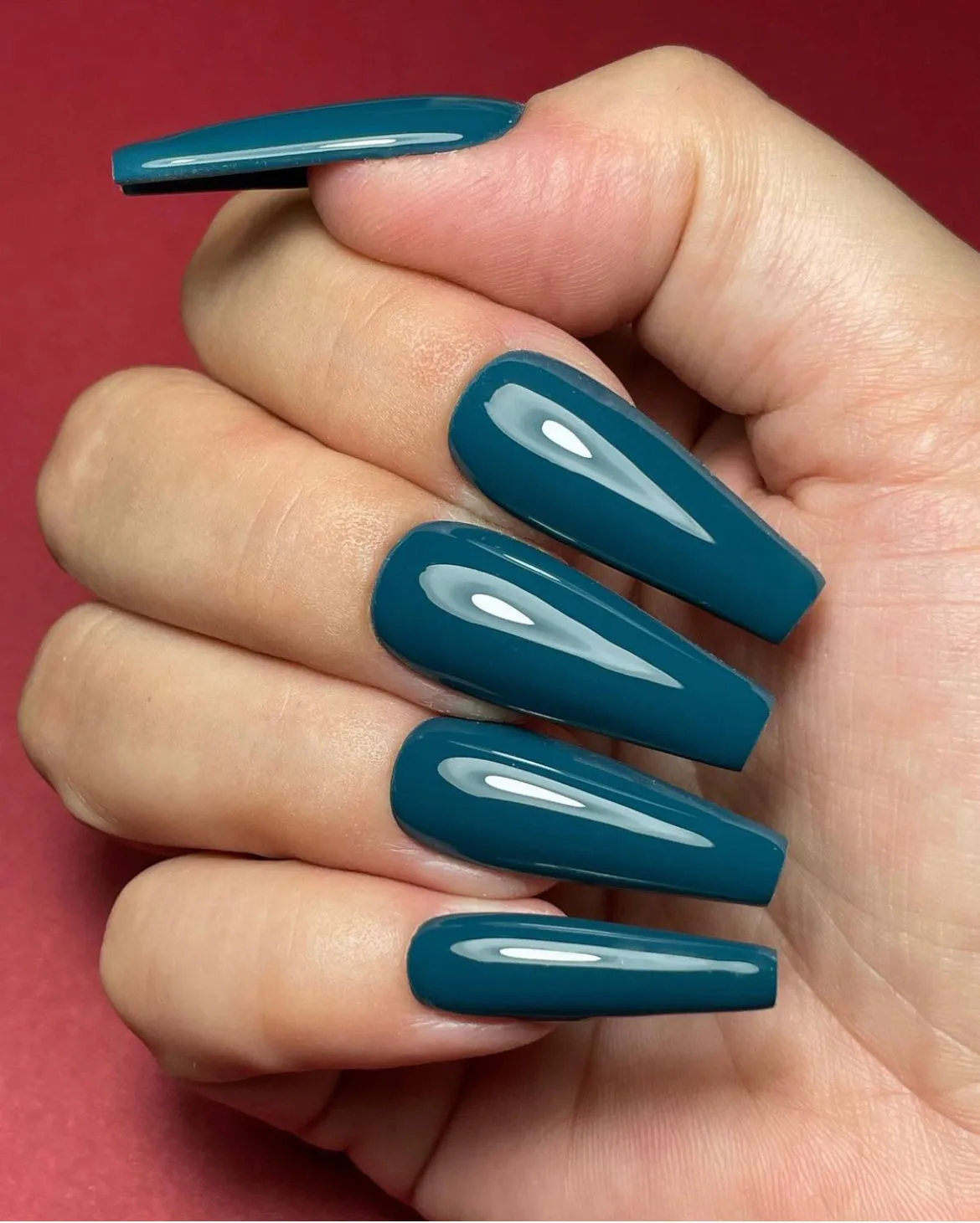 Light Elegance P+ Mr. Peabody gel polish 10 ml mørk teal krem