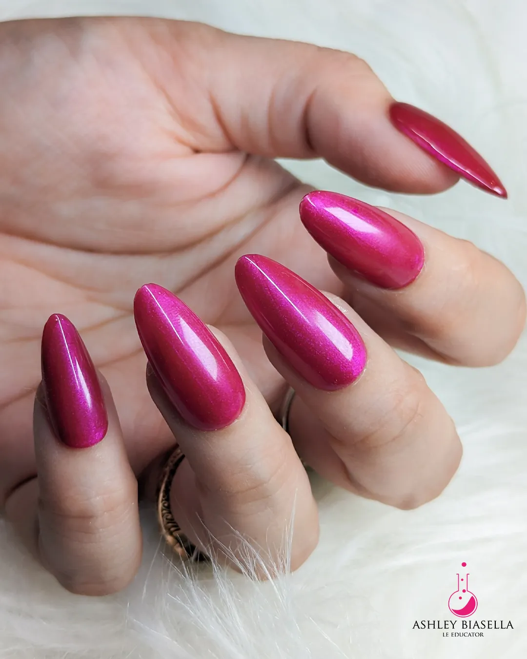 Light Elegance P+ I Lava You gel polish 10 ml bær-fuchsia shimmer