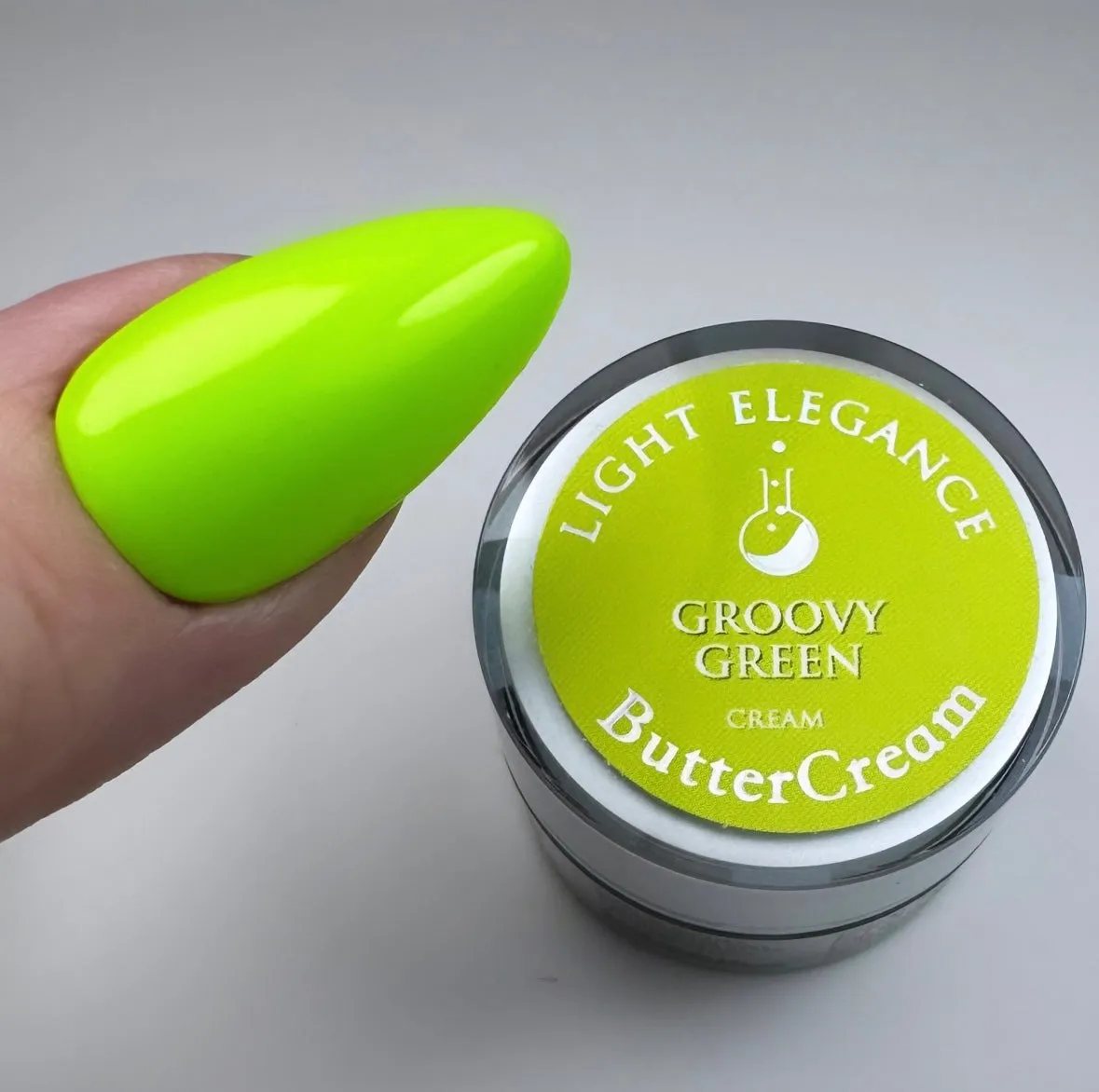 Light Elegance ButterCream Groovy Green gel neglelakk neongrønn