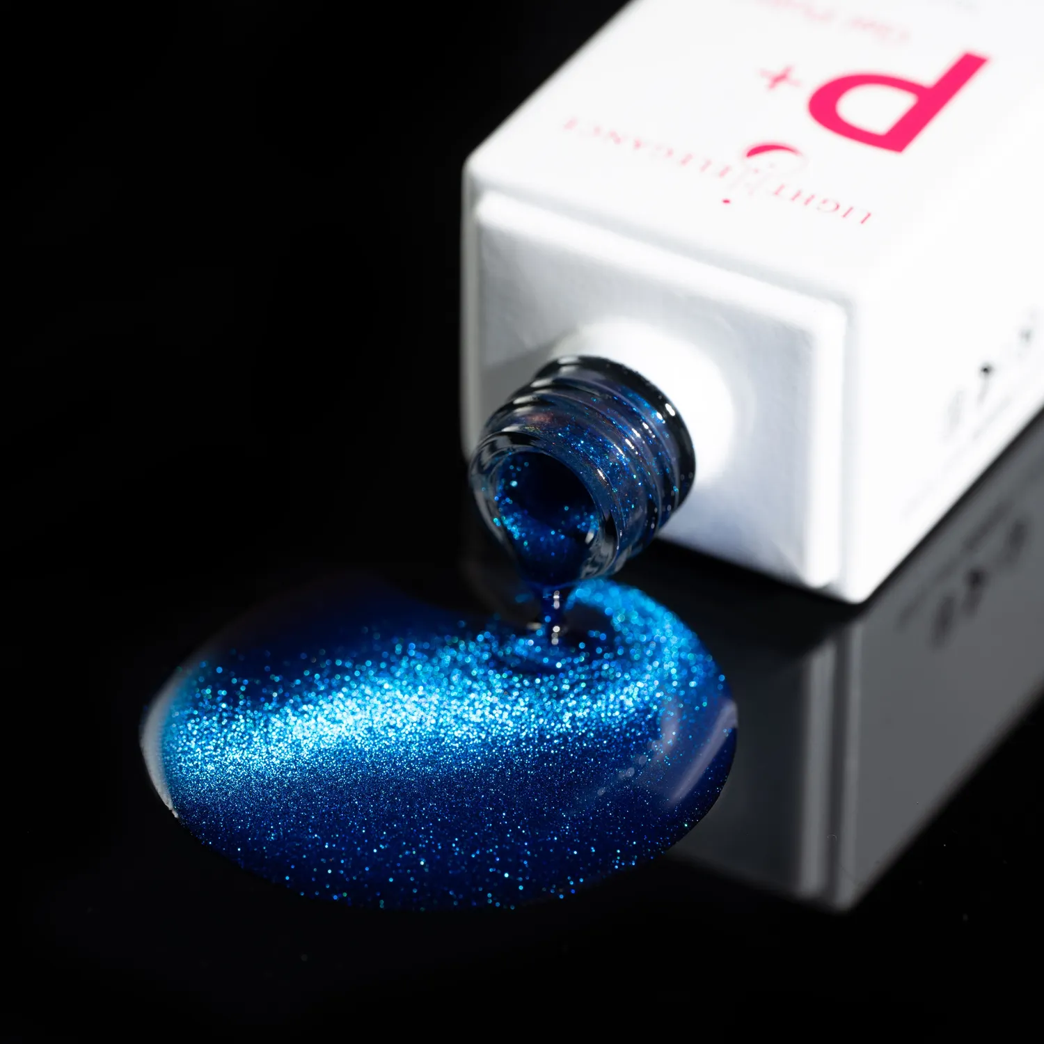 Light Elegance P+ Delirium gel polish 10 ml cat eye blå
