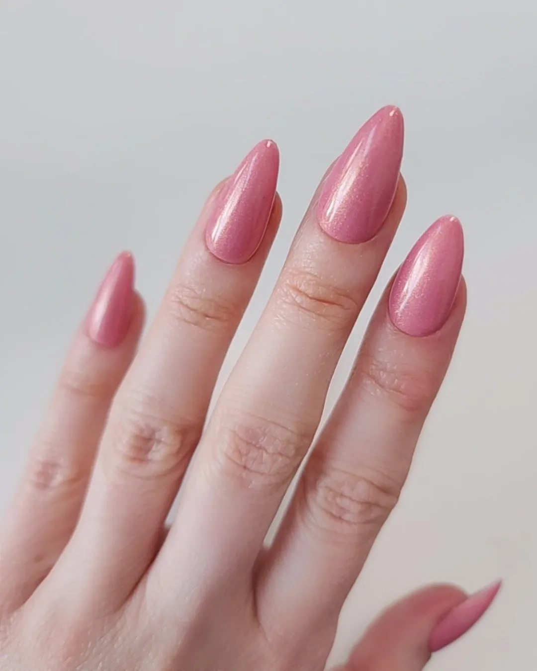 Light Elegance P+ Devil Wears Guava gel polish 10 ml guava
