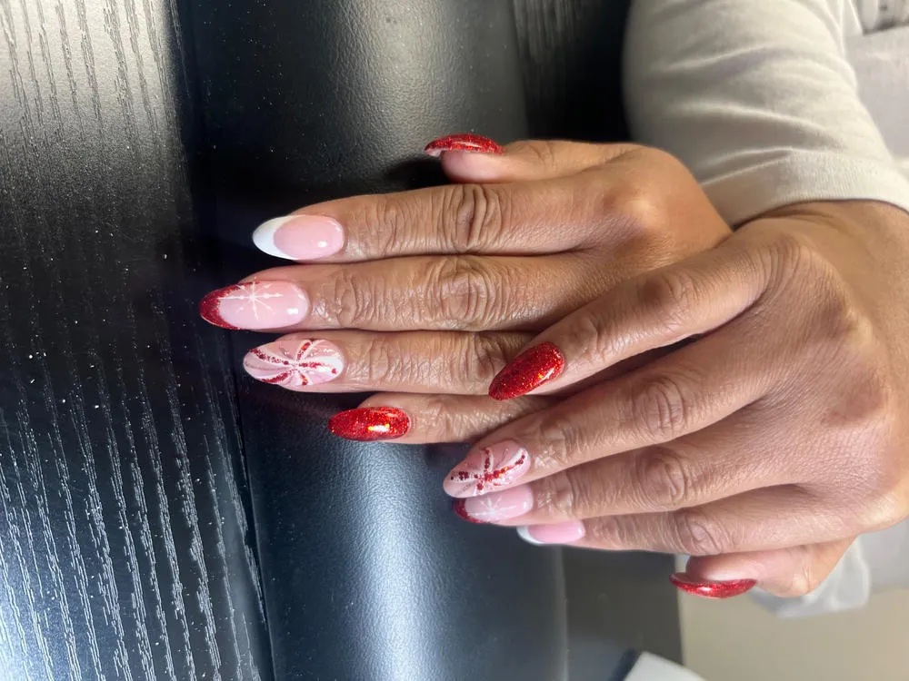 Light Elegance Little Red Sled glittergel 10 ml rød