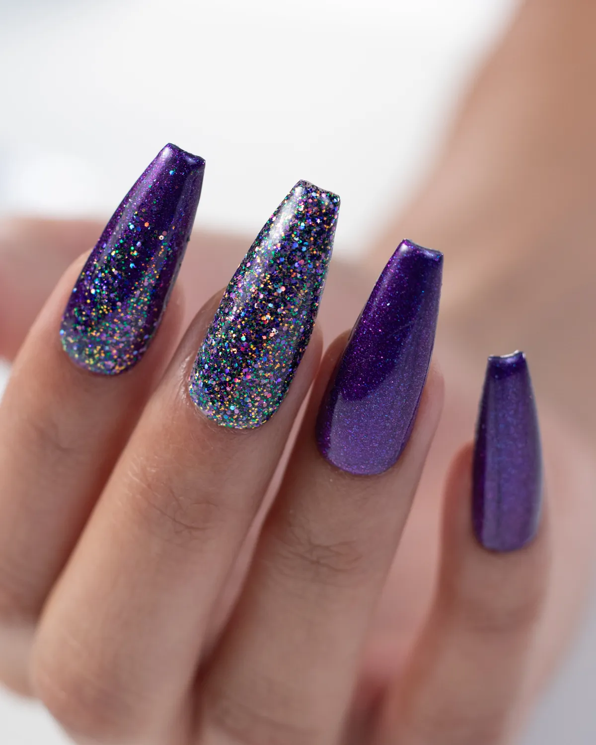 Light Elegance Filthy Witch glittergel 10 ml mørk
