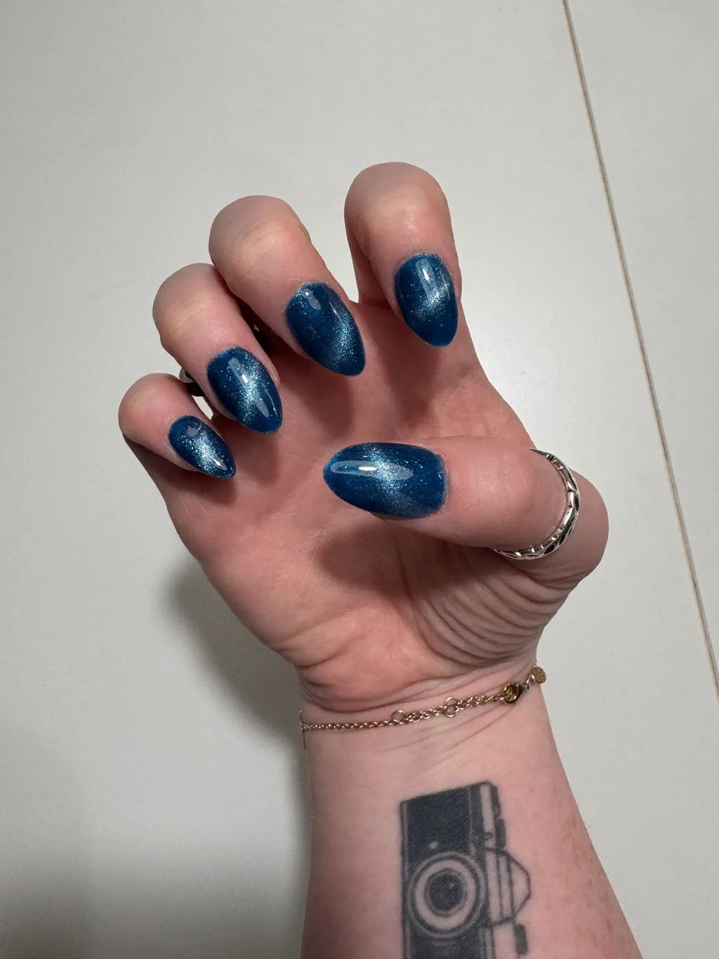 The Gel Collection Cat Eye gel polish Neptun 10 ml safirblå