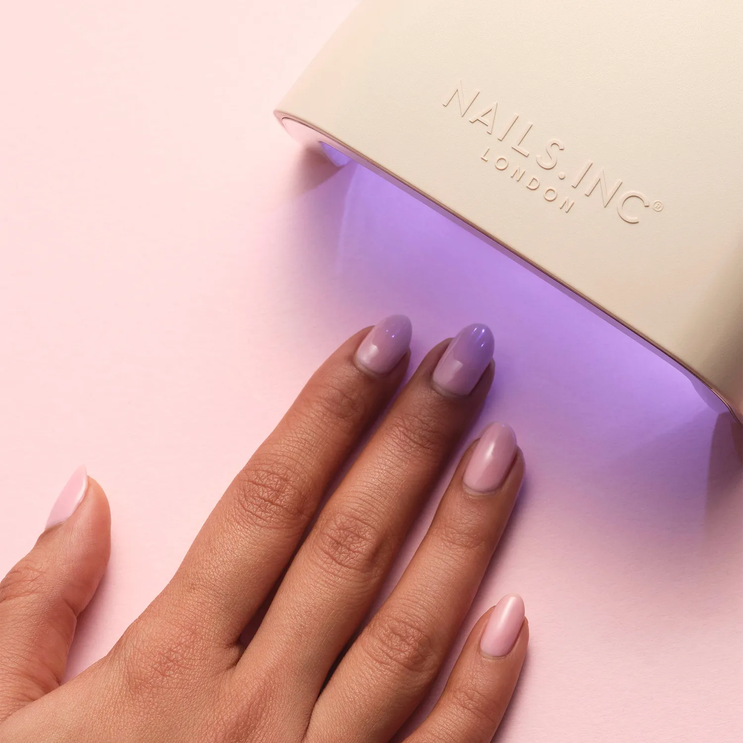 Nails Inc London gelLED Nude LED-lampe rask herding