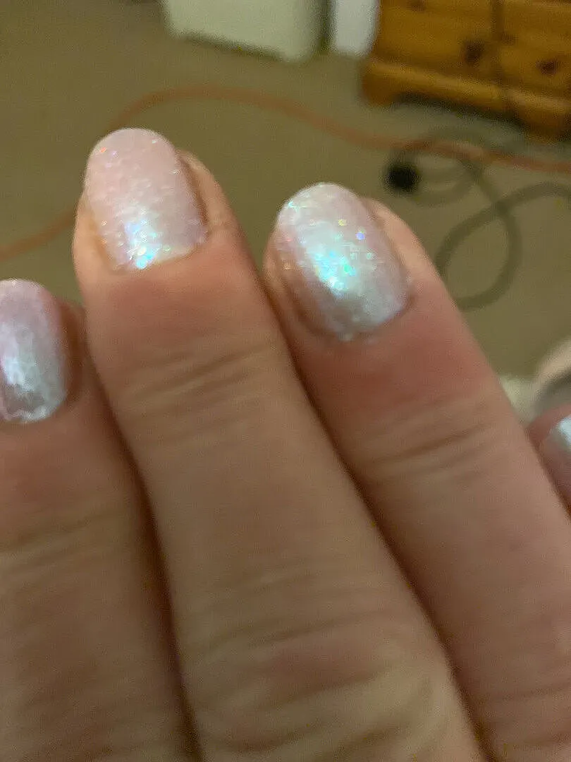 Nails Inc London Starring Me In Soho neglelakk rosa metallic