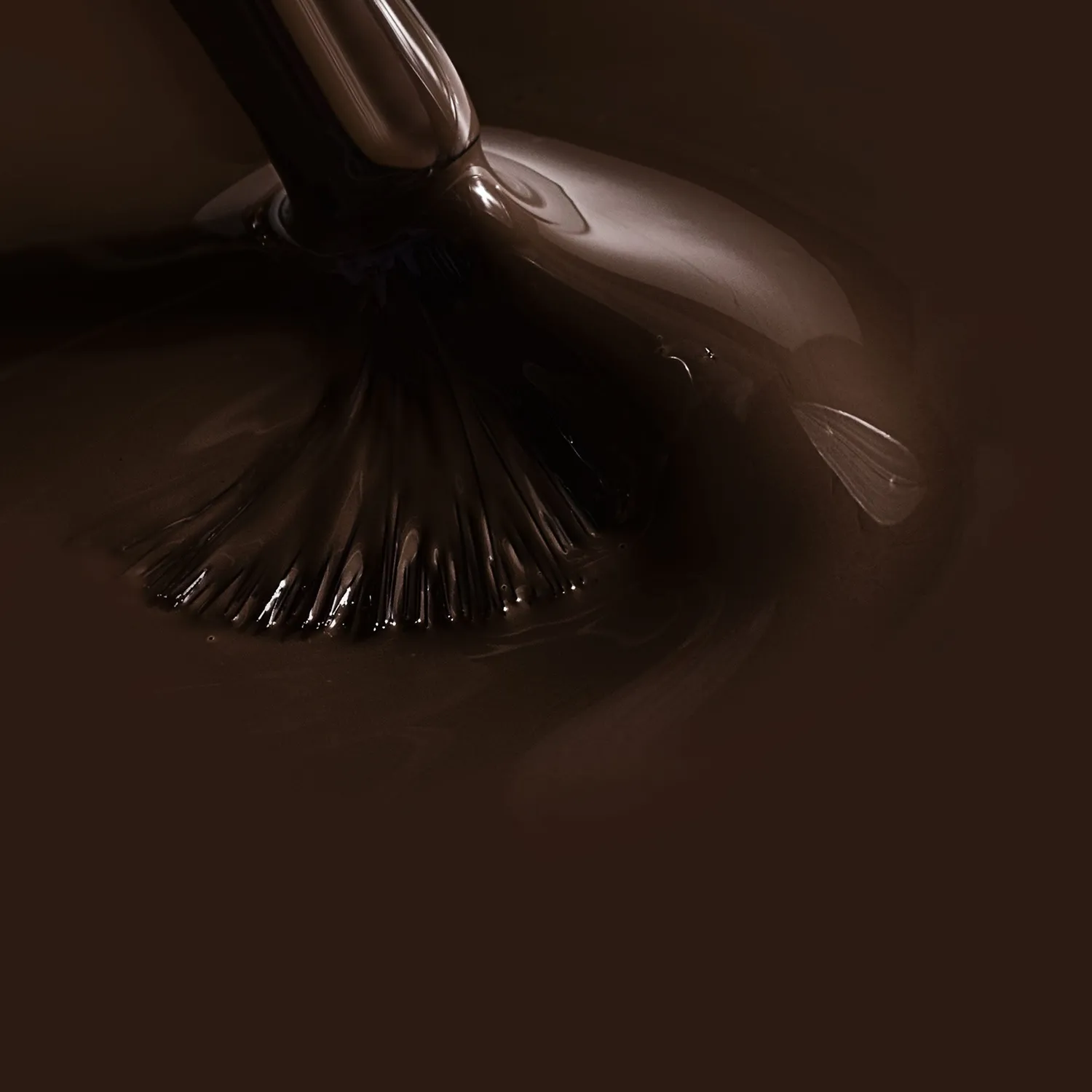 Le Mini Macaron Espresso gellakk 8,5 ml mørk brun