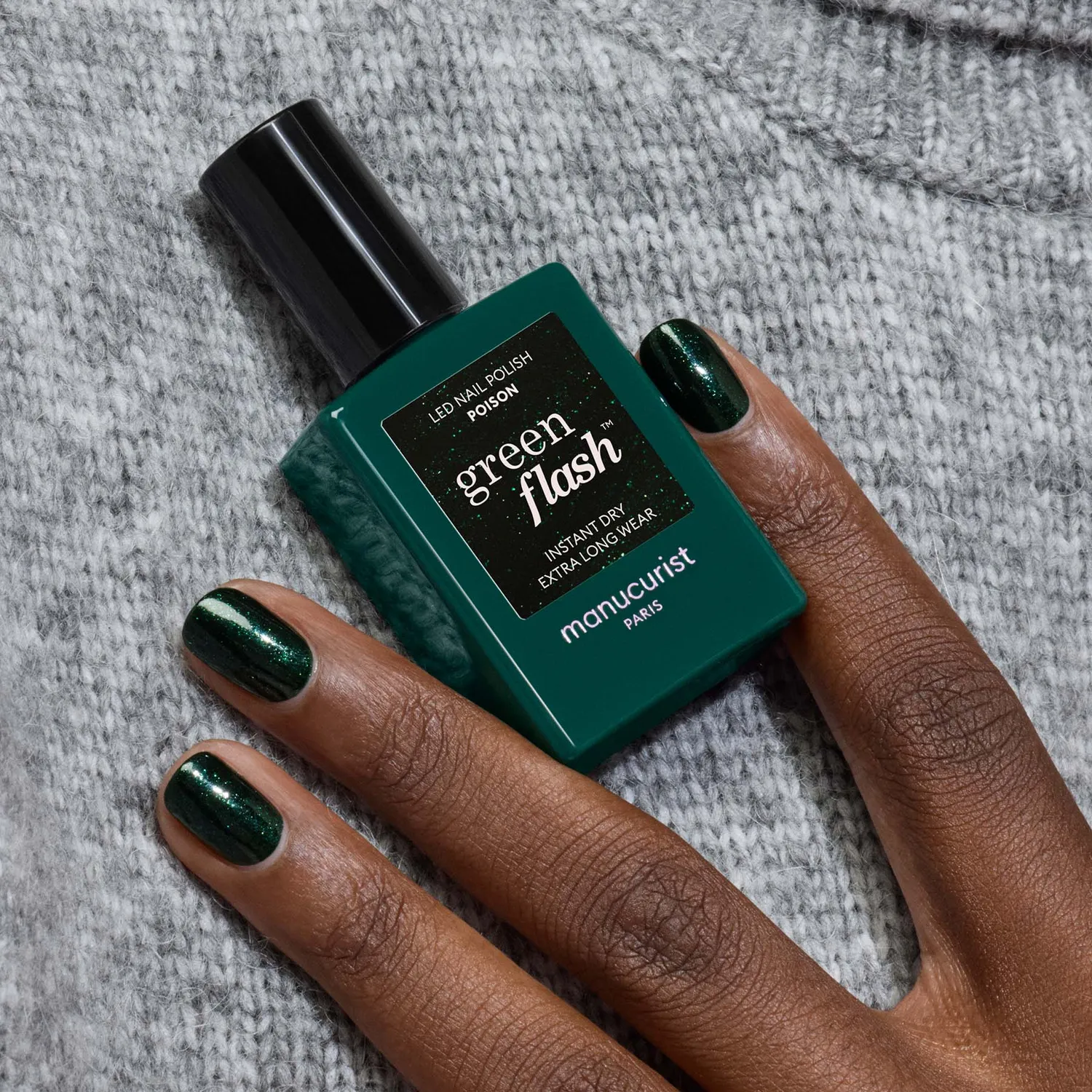 Manucurist Green Flash Poison gellakk glitter grønn