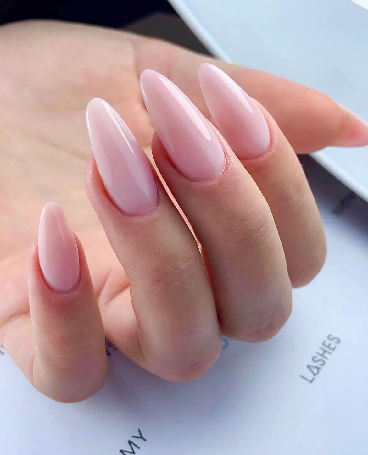 Light Elegance Lexy Line Baby Pink Extreme bygggel 10 ml