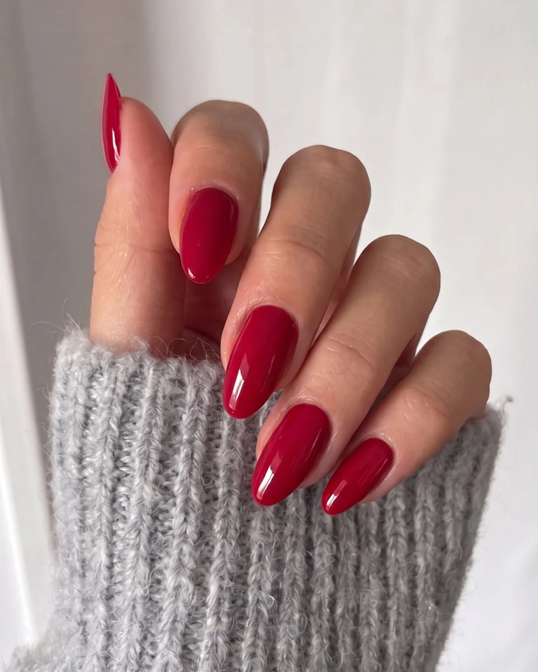 The Gel Collection Gel Polish 281 Say My Name gellakk rød Full Cover