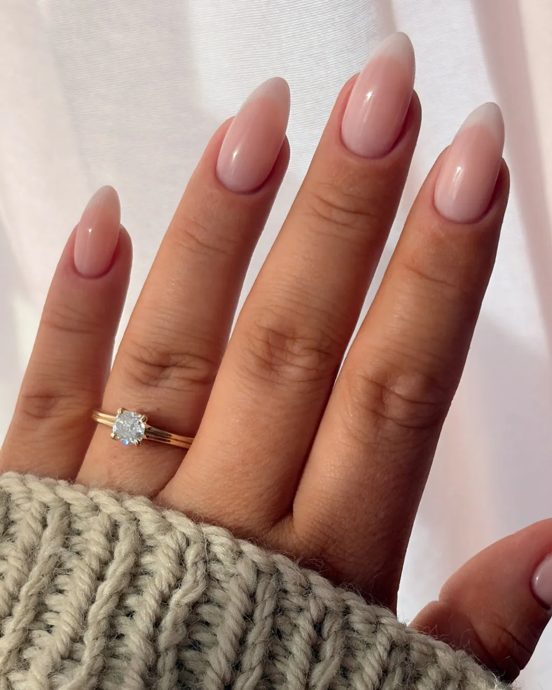 The Gel Collection Gel Polish 185 Blank Page gellakk melkehvit