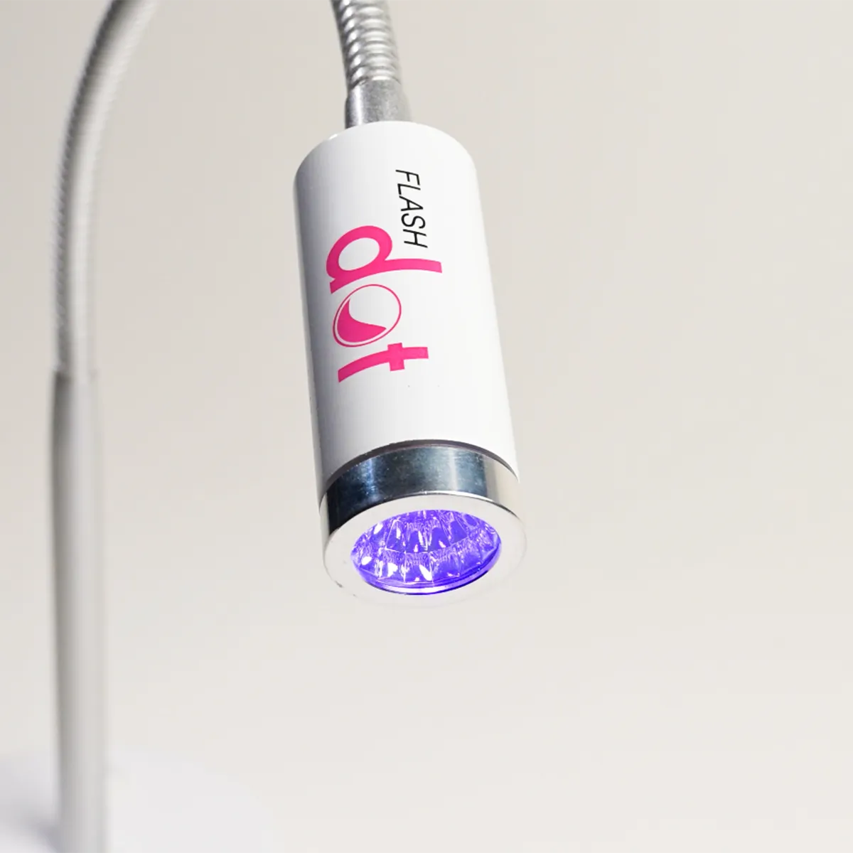 Light Elegance FlashDot LED neglelampe flash cure