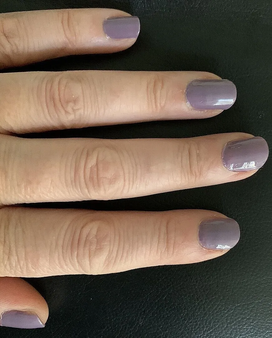 Nails Inc Wetherby Gardens geleneglelakk lilla