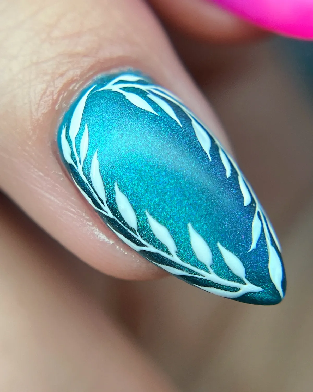 Light Elegance P+ Mermaid Kitty gel polish 10 ml cat eye