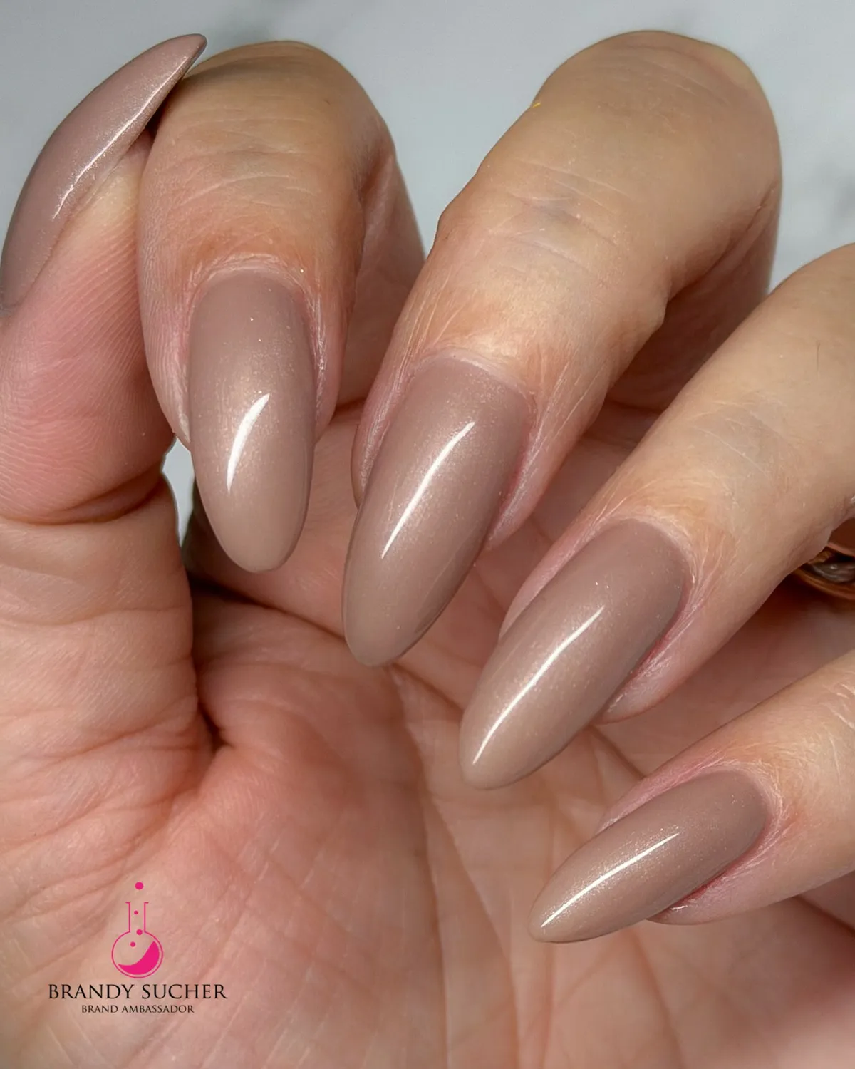 Light Elegance P+ Roll the Dice gellakk 10 ml taupe shimmer