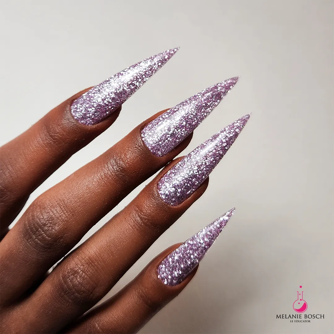 Light Elegance P+ All Eyes on Me gellakk 10 ml sølv-lilla glitter