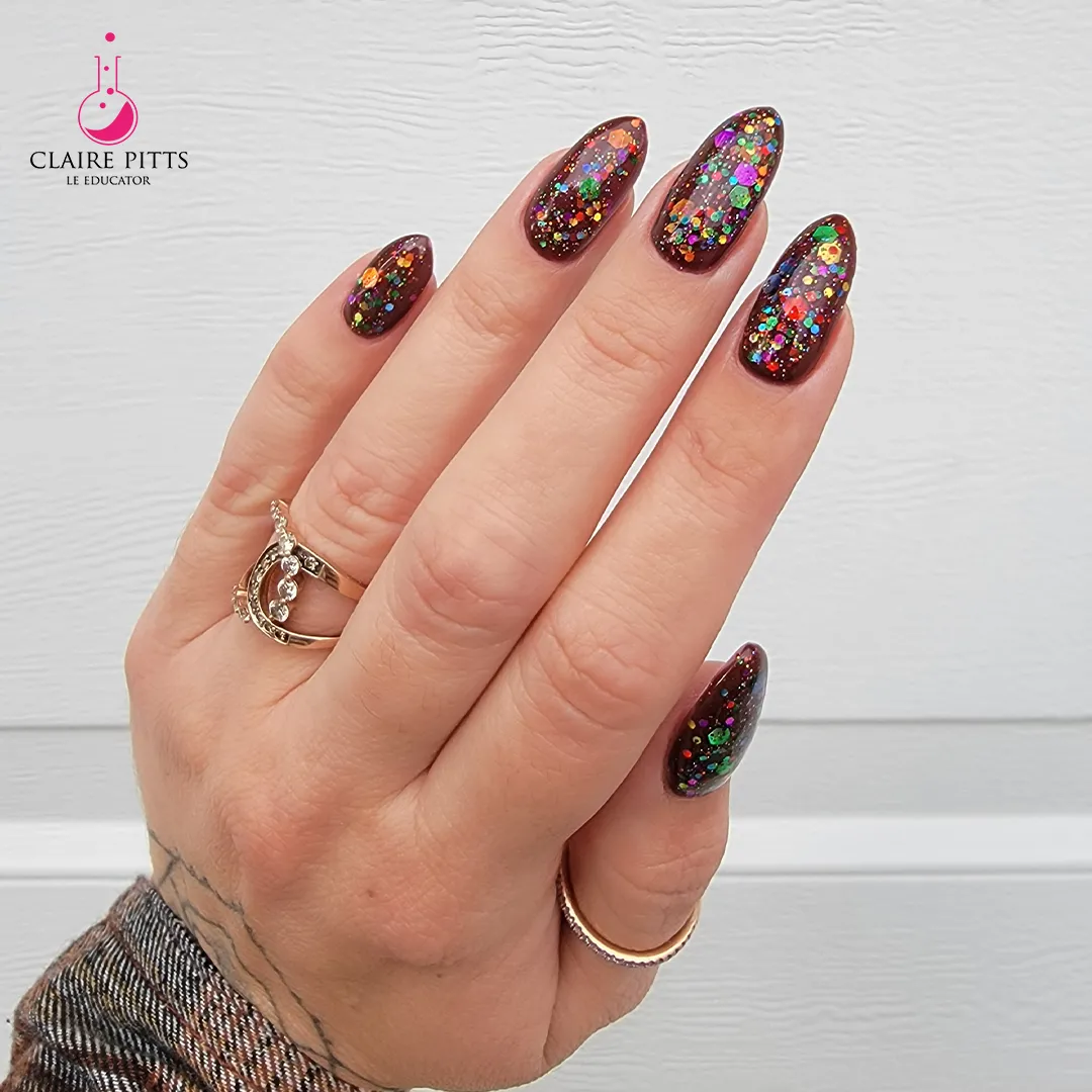 Light Elegance P+ Everyone's a Critic glitterlakk 10 ml