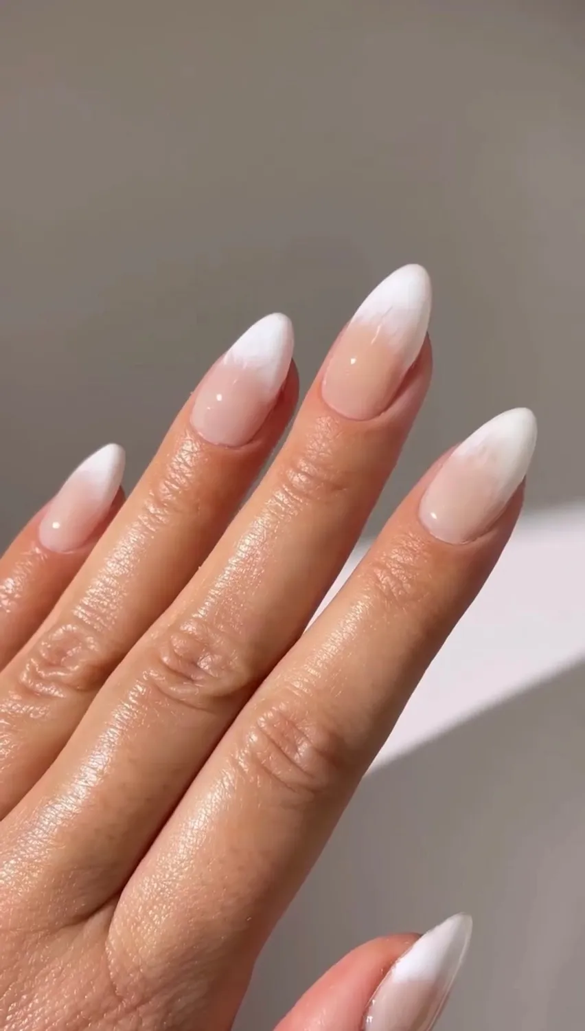 Le Mini Macaron Blooming Gel neglegel transparent nailart