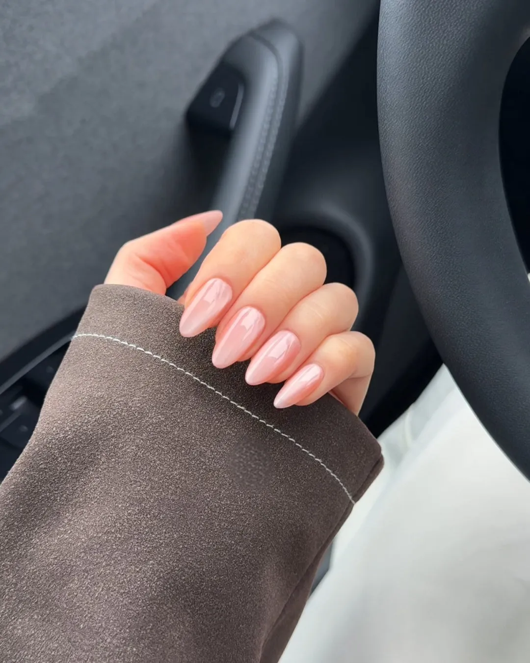 The Gel Collection Gel Polish 294 Sneak Out gellakk korall cat eye