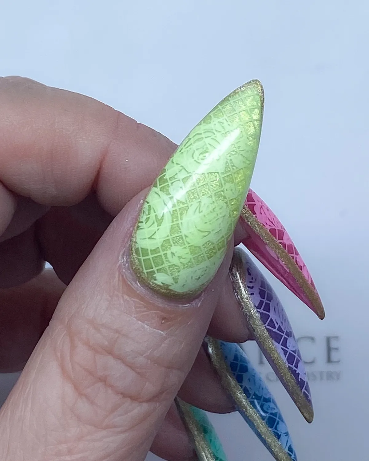 Light Elegance P+ Lemon Lime Jelly gelelakk 10 ml gul