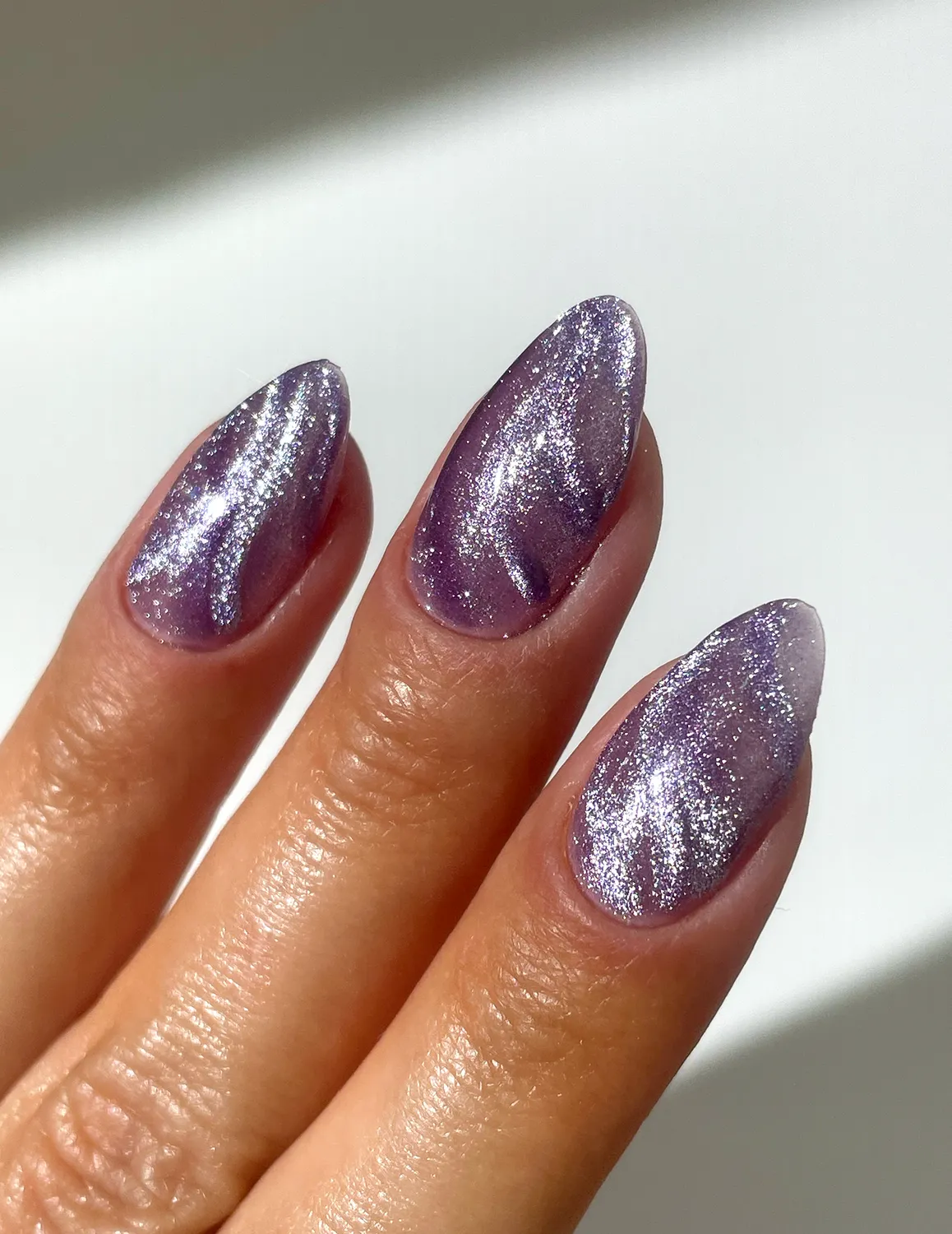 Le Mini Macaron Lavender Haze gellakk cat eye 8,5 ml lilla