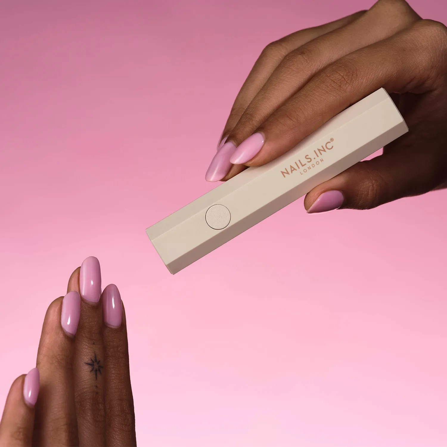Nails Inc gelLED On-the-Go Mini negllampe bærbar LED