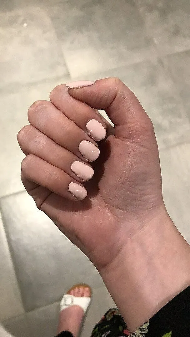 Nails Inc Number Ones Mini base og top coat duo vegansk