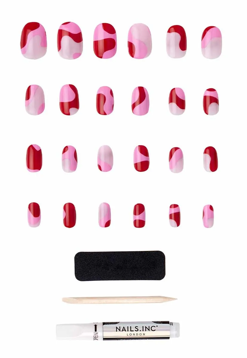 Nails Inc Give Me A Swirl kunstige negler rosa swirl